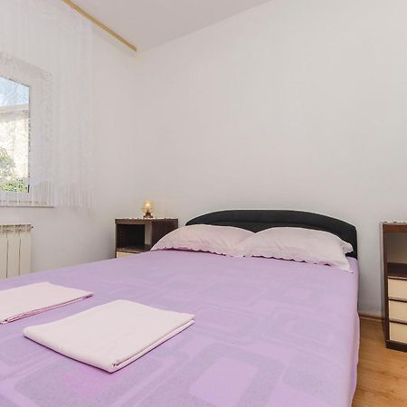 Apartments Mira I Vodice Bagian luar foto