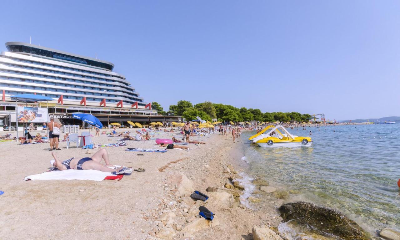 Apartments Mira I Vodice Bagian luar foto