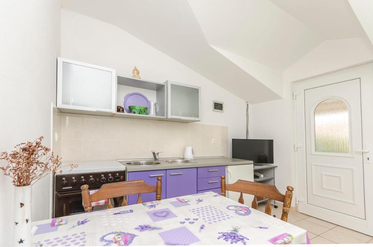 Apartments Mira I Vodice Bagian luar foto